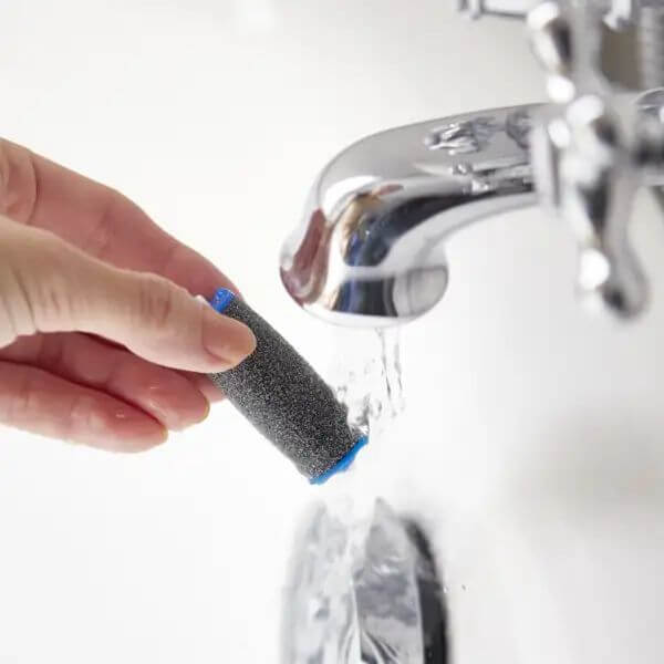 絲絨柔滑電動去硬皮機, 電池式